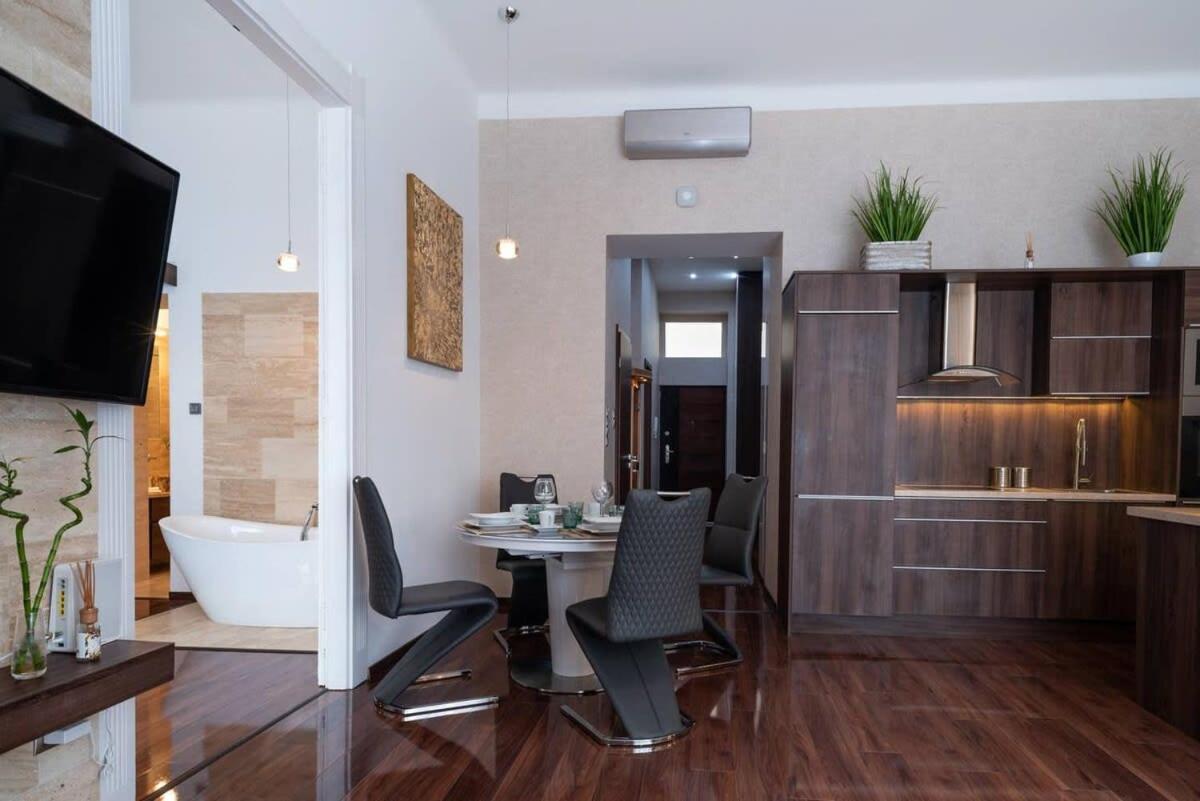 Central Luxy Design Apartment Budapest Exterior photo
